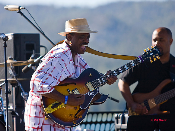 7852-HiRes-BigBearJazz2010