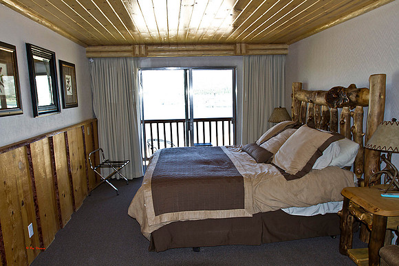 7521-LoRes-MarinaHotelVenue@BB11