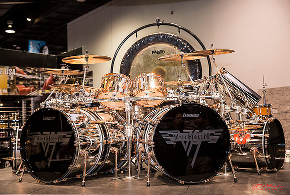 8741-LoRes-@NAMM16