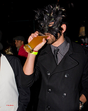 7047-LoRes-Halloween@ViaVeritas09