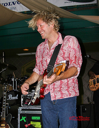 576-LoRes-GUITARS & SAXES-9-12-04