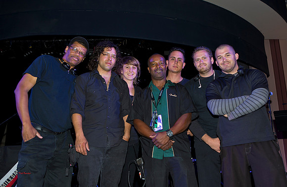 8656-LoRes-JazztraxCrew@Cat13