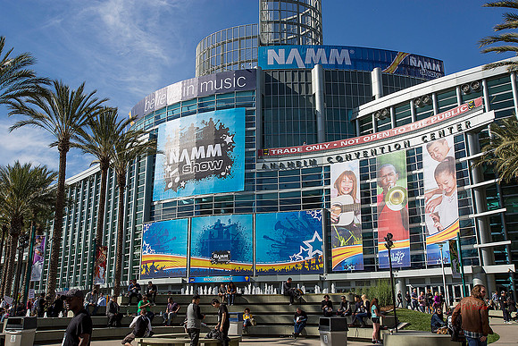 1698-LoRes-NAMM14