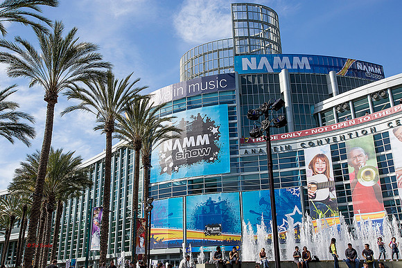 1735-LoRes-NAMM14