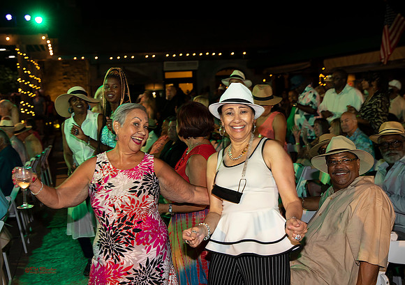 7799-LoRes-Abair&Groove@Ts22