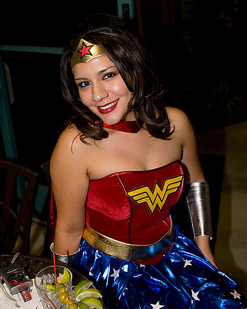 6998-LoRes-Halloween@ViaVeritas09