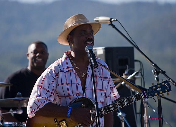 7874-HiRes-BigBearJazz2010