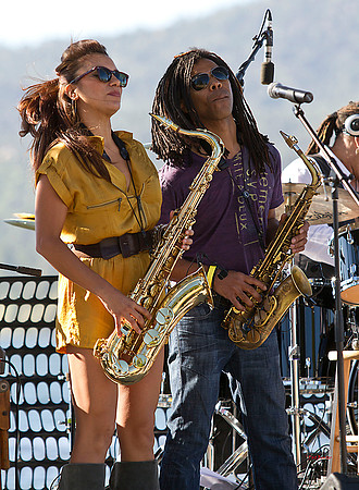 2695-LoRes-SaxCity@BB12