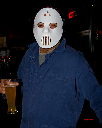 7046-LoRes-Halloween@ViaVeritas09