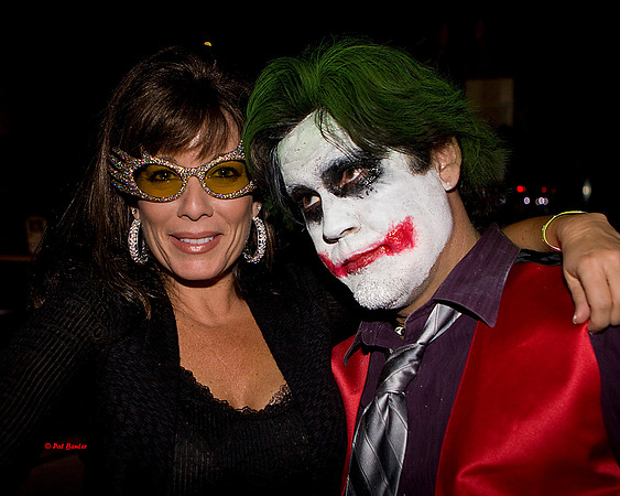 6976-LoRes-Halloween@ViaVeritas09