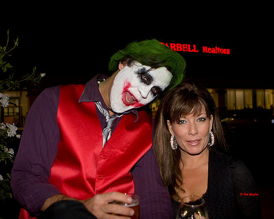 6930-LoRes-Halloween@ViaVeritas09