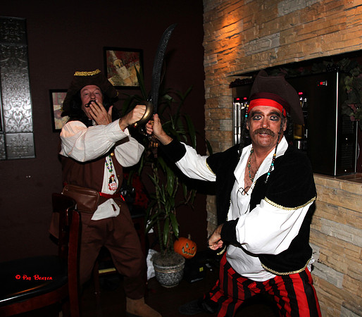 009-HiRes-Hallow@VinoVert10