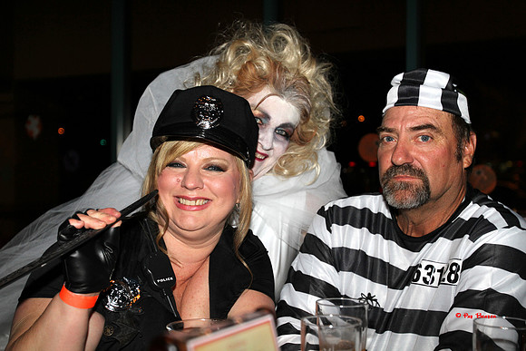 102-HiRes-Hallow@VinoVert10